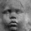  „Dobranoc”; materiał: brąz; wymiary: 28cm; płaskorzeźba portretowa z cyklu „Maski” wykonana w technice na wosk tracony